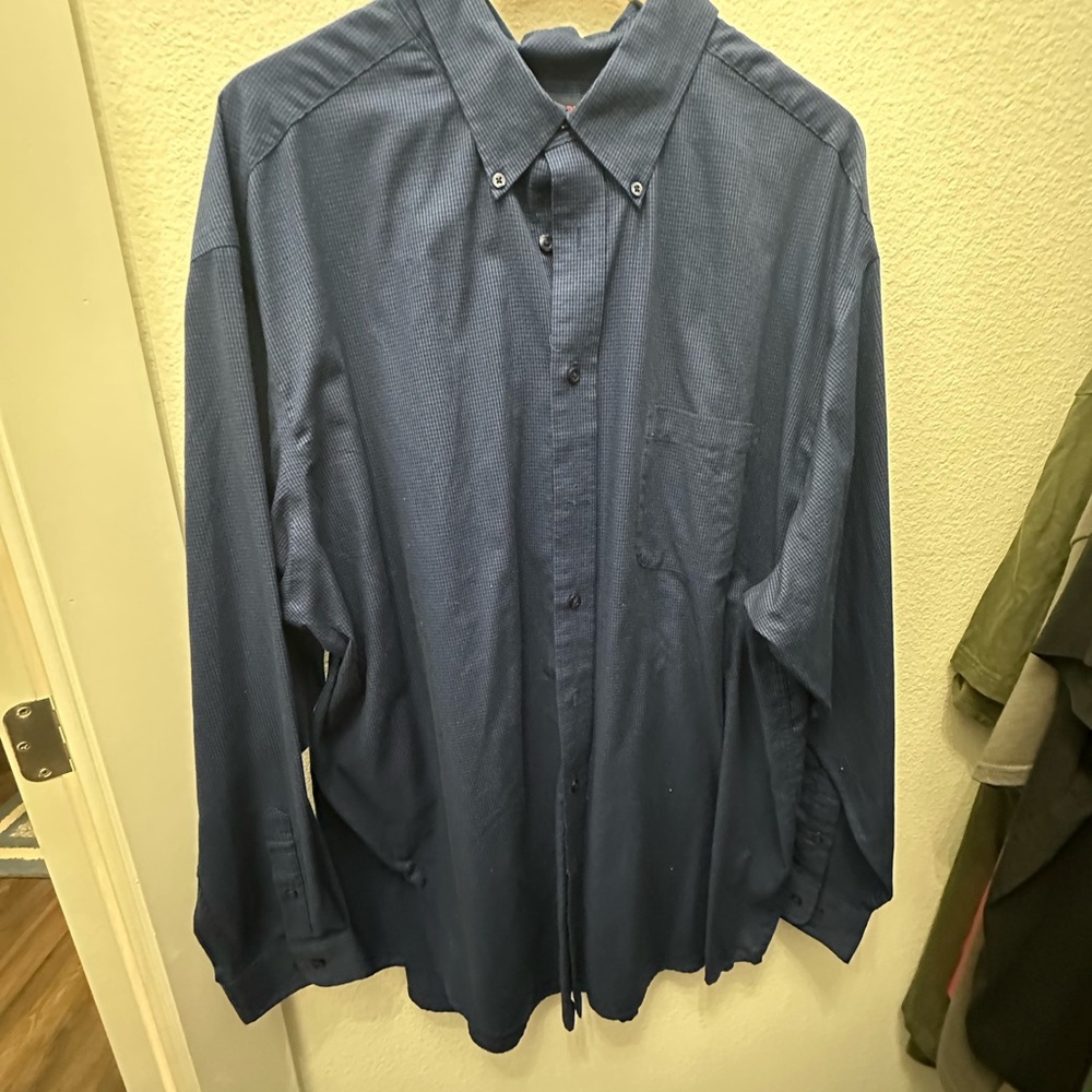 Roundtree & Yorke TravelSMART Navy Check Shirt